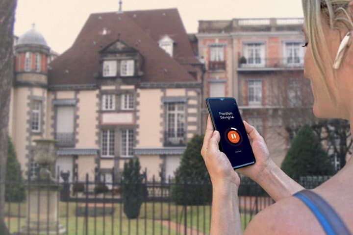 Visit Vichy in freedom: Architectural stroll past the splendid villas and chalets with eclectic styles of the Belle Époque.