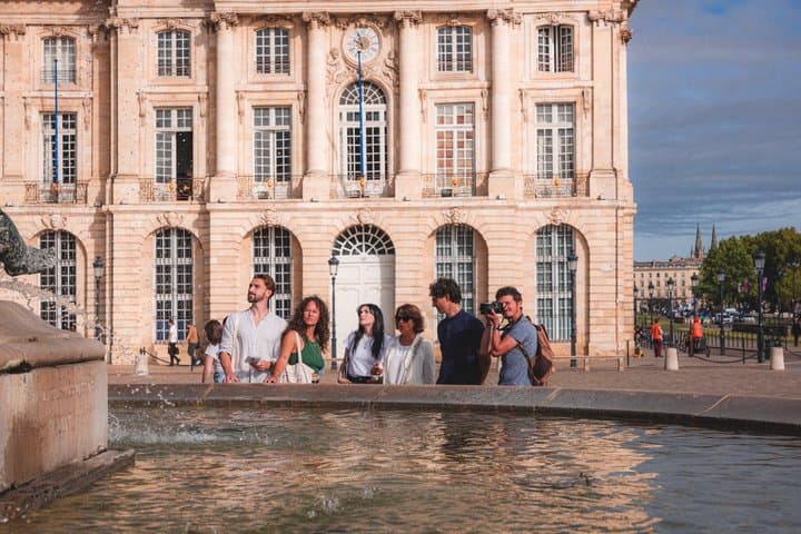 Bordeaux City Pass, Unlimited public transport & 20 attractions