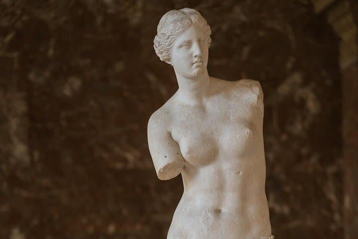 Louvre Private Guided Tour : 2H Skip the line (6 Ticket Included)