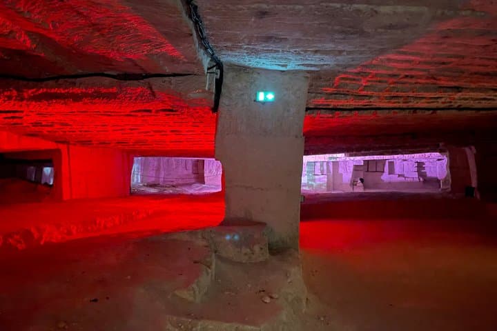 Bordeaux Wine Tour : All about stone around Saint Emilion