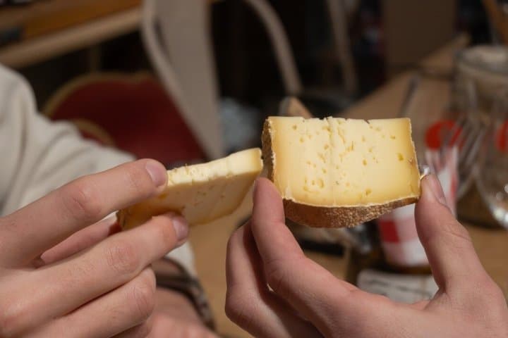 Blind tasting of 6 cheeses from the Niçois region