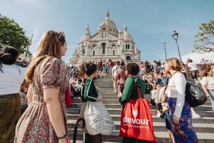 Paris Montmartre Food Tour: Local Wine, Cheese & Bakery Tastings