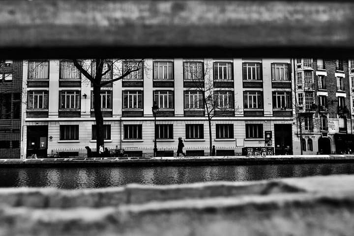 Authentic Paris Street Photography Workshop with Pro Photographer