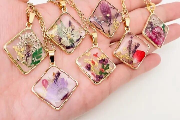 Paris 1e Duo Resin Jewelry Making Workshop