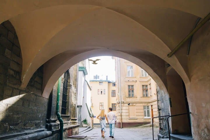 Hello Sarlat: Private 2-Hour Intro City Walk with Local Guide