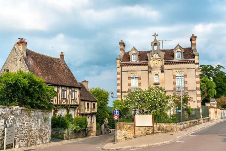 Provins Private Medieval Day Trip from Paris