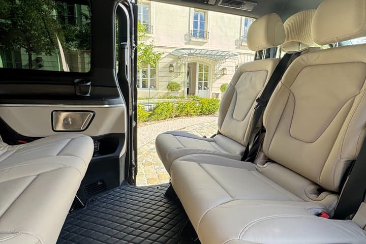 Paris Airport Transfer Private Driver to from Hotel