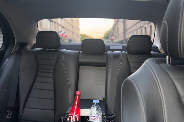 CDG Airport Private Transfer to Paris Hotel Mercedes Sedan