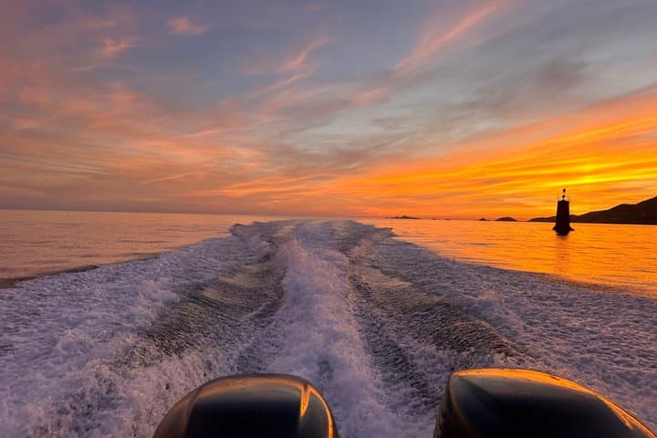 Sunset boat cruise with Aperitif at the Sanguinary Islands