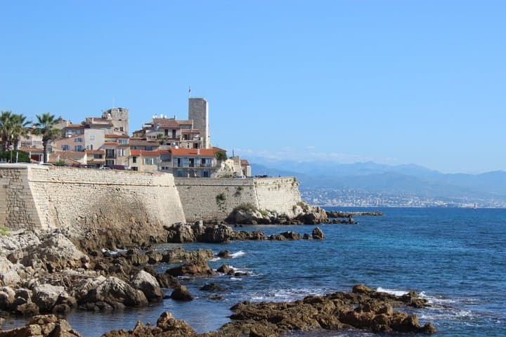Cannes Antibes and Saint Paul de Vence Tour in Nice