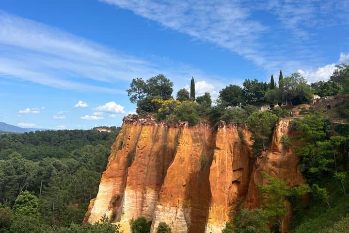 Provence Luberon Tour : Gordes , Roussillon and Lourmarin