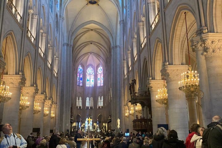 Notre-Dame Paris: Interior Guided Tour with Reserved Access