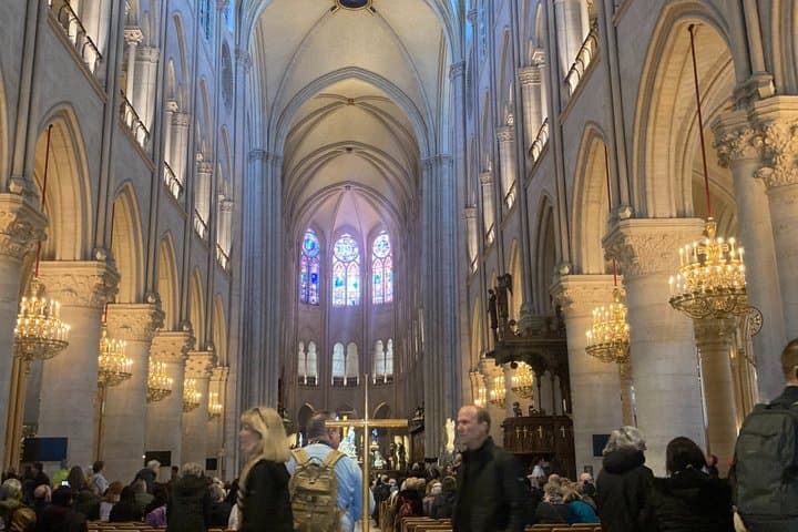 Notre-Dame Paris: Interior Guided Tour with Reserved Access