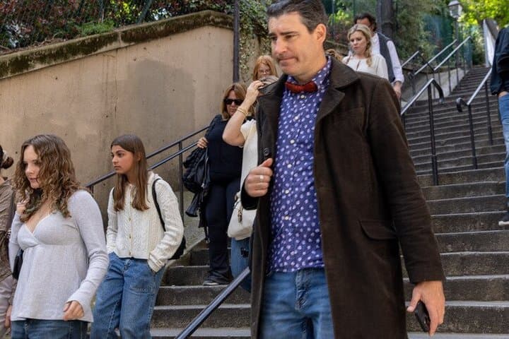 The Best Unseen Sights of Paris, Half a day walking Tour