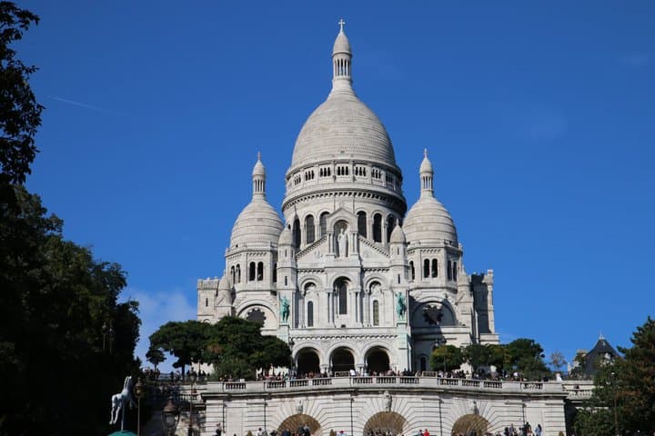 Half Day Walking Tour to Over 30 of the Top Sights of Paris