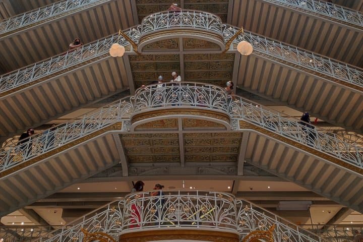 Luxury Paris Shopping and French Drink Experiences