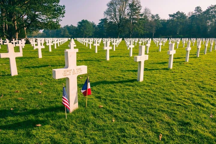 From Paris: Private Full-Day Tour of the D-Day Beaches