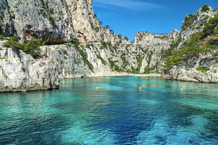 Cassis, the beautifull Calanques & Marseille hightlights