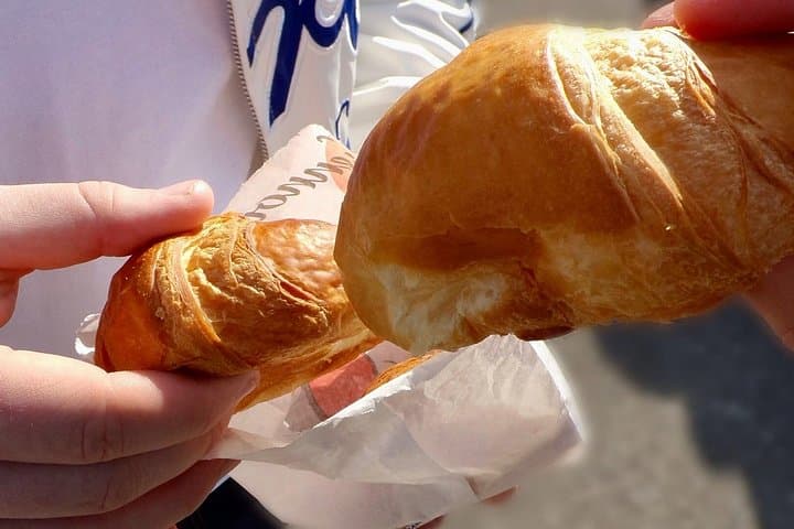 Paris Bike small group, snack break, photos