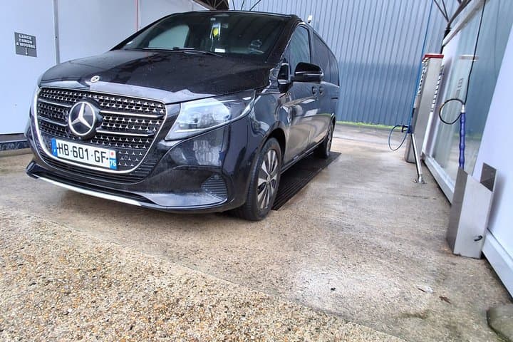 Airport transfer station visit Paris