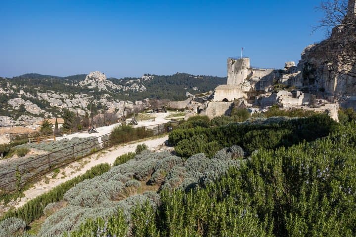 Private Shore Tour: Baux de Provence & Carrières de Lumières