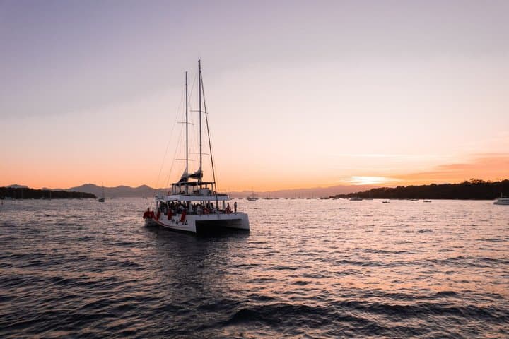 Marina Bay of Angels, La Sunset Guinguette, Anse de la Salis