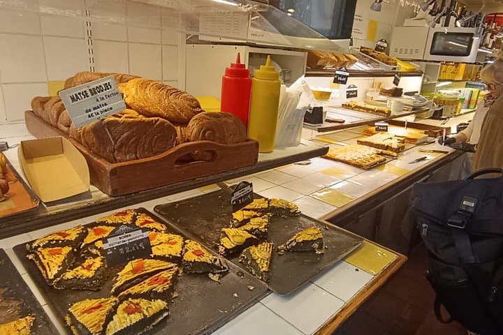 Historic Le Marais Walk and Local Gastronomy Tasting