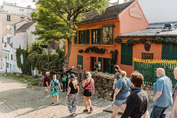 Paris Half-Day Walking Tour with Top Sites & Seine River Cruise