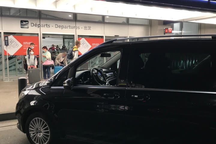 Airport transfer service
