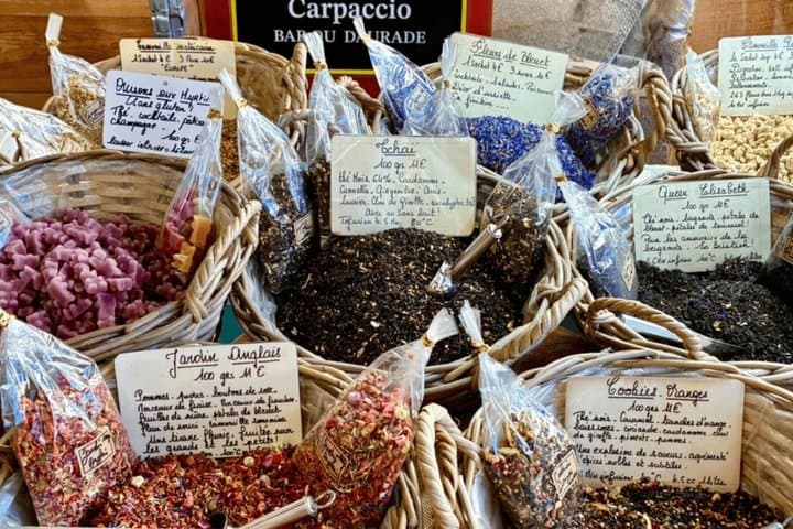 Antibes: Private Walking Tour Market Old Town and Sea Views