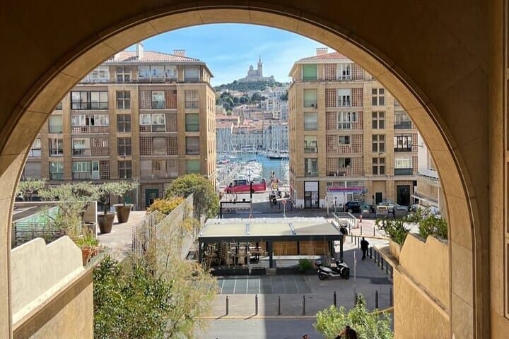 Marseille Aïoli and Mediterranean Delights
