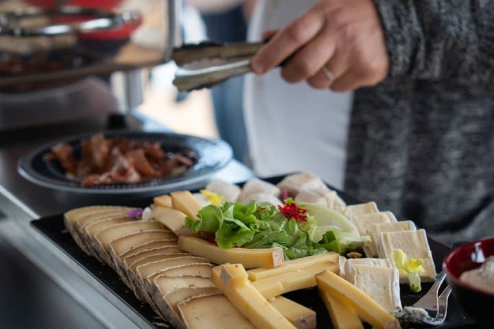 Hyères | Brunch at Sea | Giens & Porquerolles Peninsula