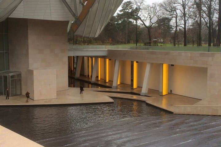 Louis Vuitton Foundation with horseback ride