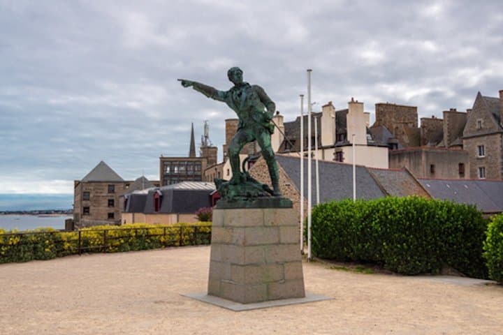 Saint Malo Buccaneers and Bastions Self Guided Audio Walking Tour
