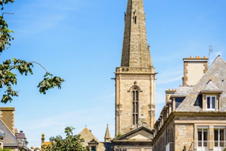 Saint Malo Buccaneers and Bastions Self Guided Audio Walking Tour