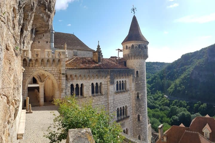 Shared Rocamadour Guided Tour with a Speaker Guide