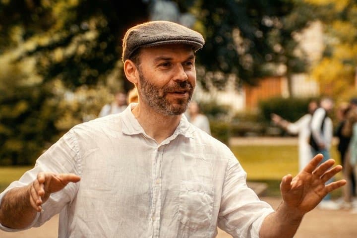 Hemingway's Paris : an immersive Tour with an actor-guide