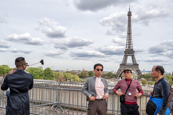 Eiffel Tower Access up to Summit by Stairs and Elevator