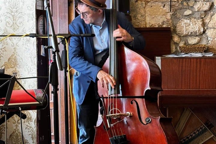 Evening Jazz Walking Tour in Paris with Optional Live Performance