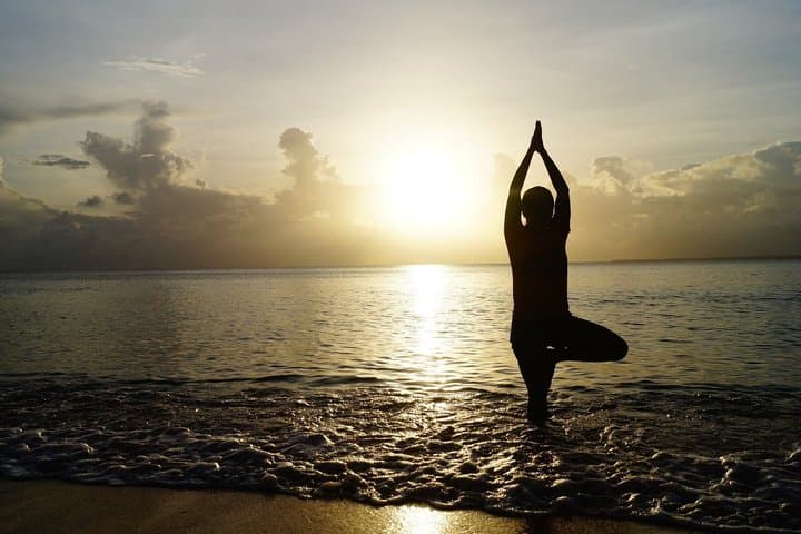 Cannes Sunset Beach Yoga & Unforgettable Riviera Apéro