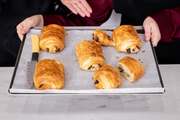 Make French croissants like a chef