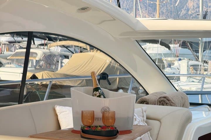 Prestige 38 Yacht Cruise on the French Riviera