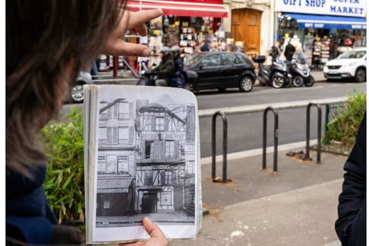 Pigalle Red-Light District between Crime and Entertainment