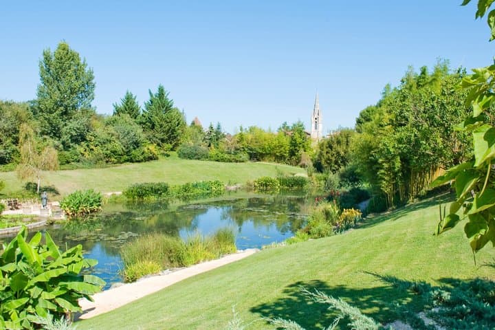 Giverny from Rouen | Private Tour | Guide Optional