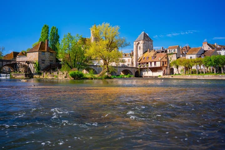Fontainebleau and Hidden Villages Private Day Trip