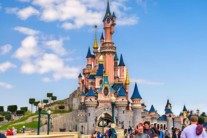 Private Transfer from Orly Airport (ORY) To Disneyland Paris