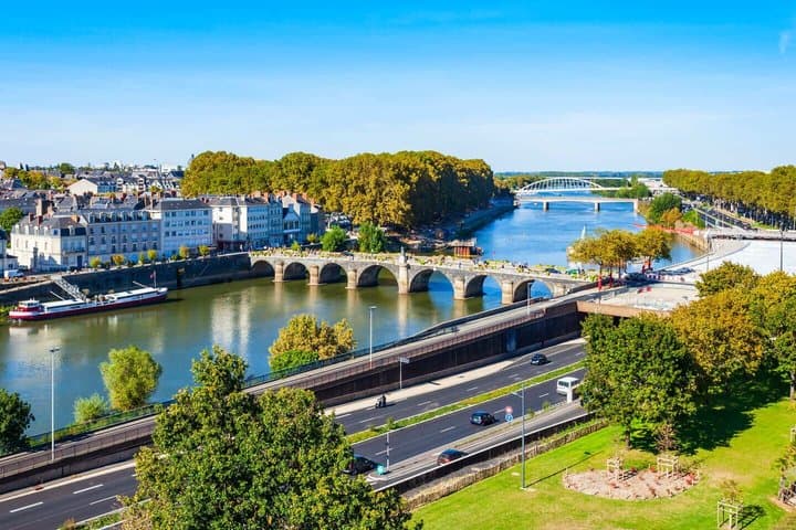 Hello Angers: Private 2 Hour Intro City Walk with Local Guide