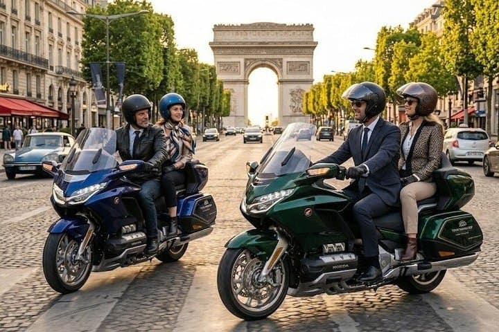 Paris Essential Private One Hour Honda Gold Wing Motorcycle Tour