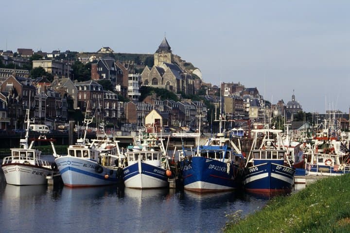 Private D Day Tour in Normandy from Paris with driver
