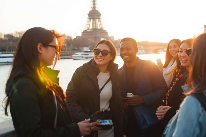 Paris Small Group City Tour by Minibus and Seine Cruise